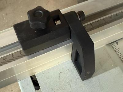 Table saw fence