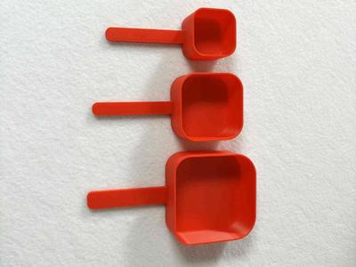 Three sizes of print in place scoops