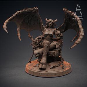 Aeleen - Princess of Hell Diorama