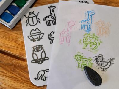 Crayon animal rubbing block 