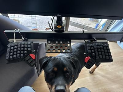 2020 Extrusion Apple Magic Trackpad Mount