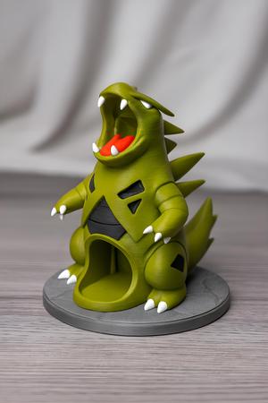 Tyranitar Dice Tower 