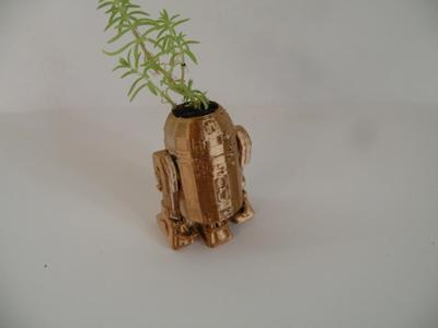 R2-D2 Plant pot