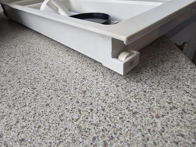 Cutlery sliding drawer insert rolling device - repair