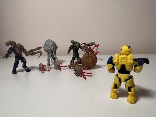 Megaconstrux Compatible Halo Flood Carrier Form