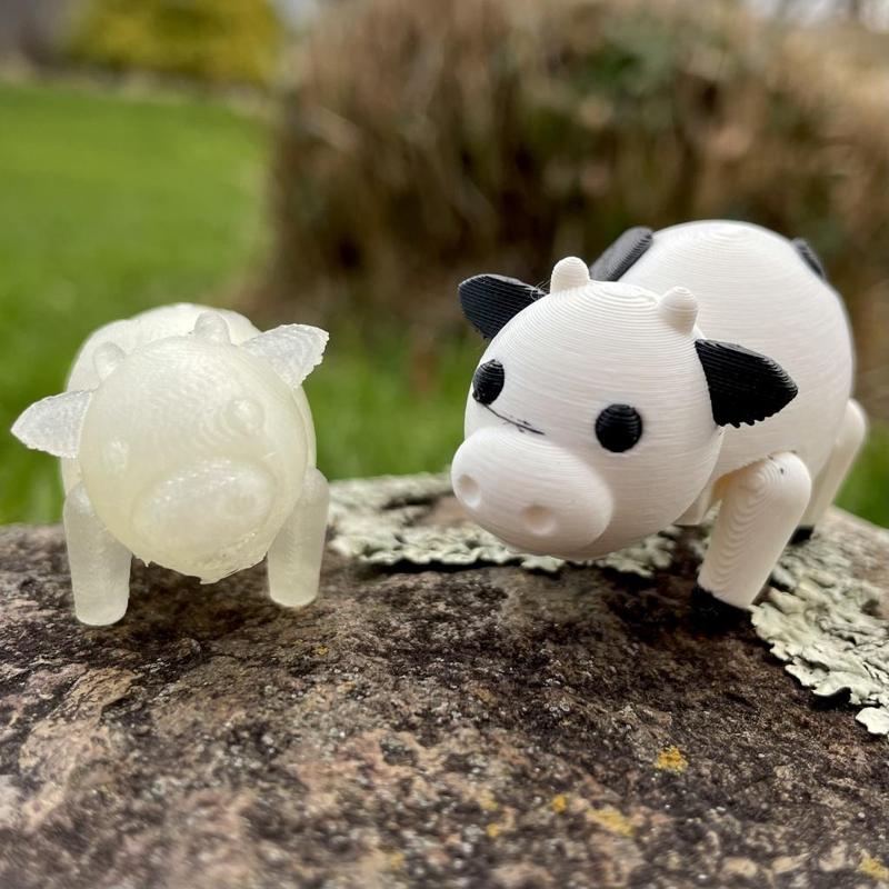 Articulated Cow v2 (now with movable head)