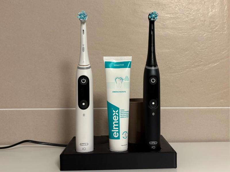 Oral-B iO toothbrush holder 