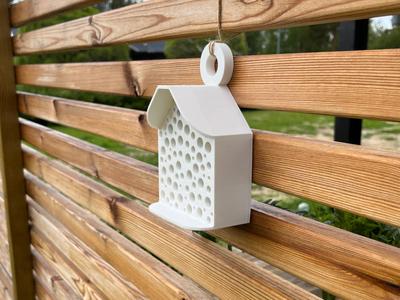 BoBee Bee house