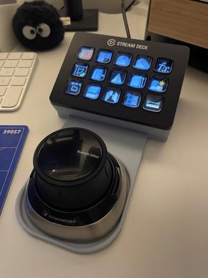 Stream Deck 25 degree & 3Dconnexion Spacemouse base