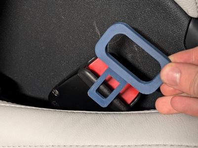 Universal Car Seat Belt plug clip