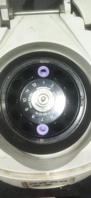 Centrifuge PCR tube adaptor