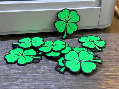 Single clover - 47mm + ring hook