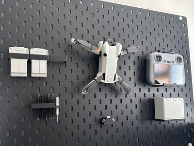 DJI Mini 4 Pro Pegboard set for Ikea Skadis board