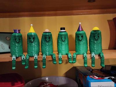 Articulated Pickle Pals with Hats - Pack 1
