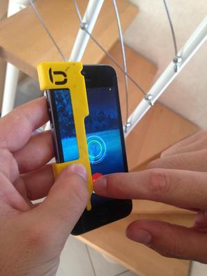 Light Pokeball aimer for Pokemon Go (iPhone 5)
