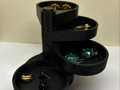 Rotating jewelry box (no bearings)