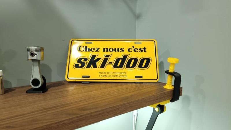 Liscence plate holder