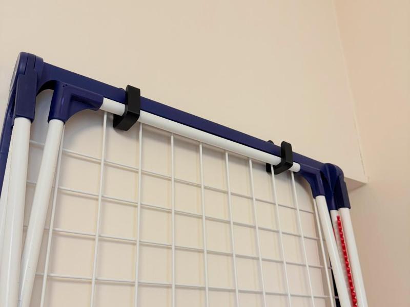 Drying rack holding hooks