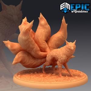 Nine Tailed Fox Spirit / Kitsune / Japanese Yokai