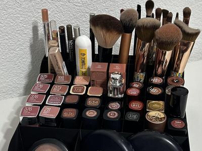 Ultimate Cosmetics Holder
