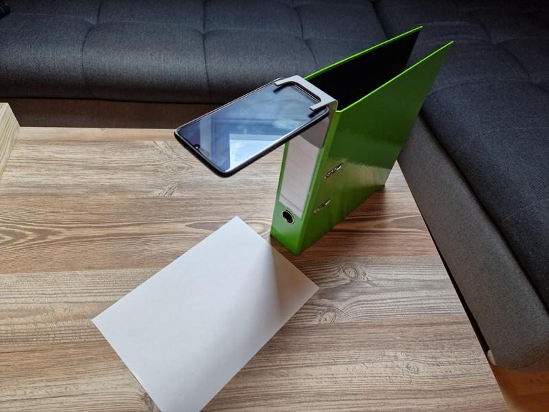 Simple document scanner for smartphone