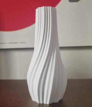 Flower vase