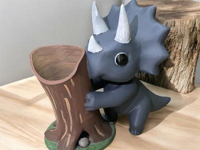Dinosaur series pen holder (Triceratops)