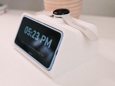 Pixel 8 Pro Dock with Google Watch 2 charging base