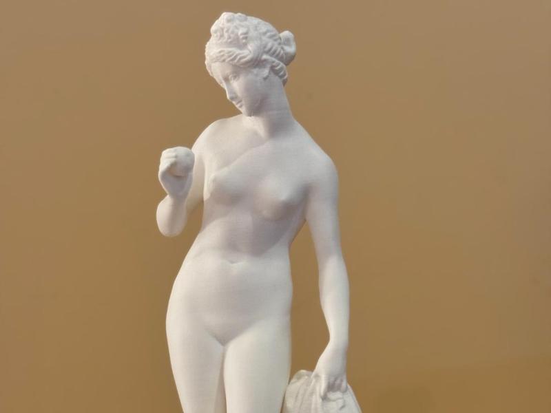 Venus with the Apple - Bertel Thorvaldsen
