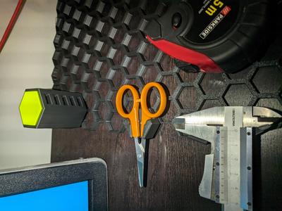 HSW Fiskars scissors holder