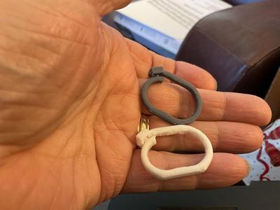 Ring clip to hold canvas walls on ga