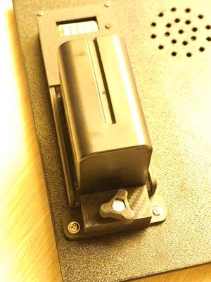 Sony battery NP-F 970 lock