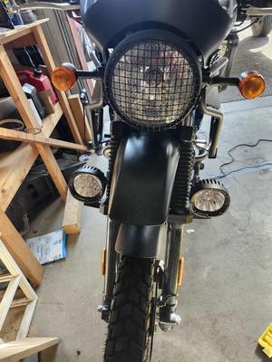 Himalayan fog light mount