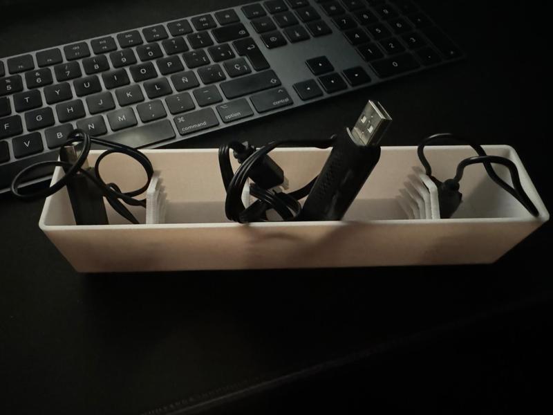 Gridfinity cable organizer