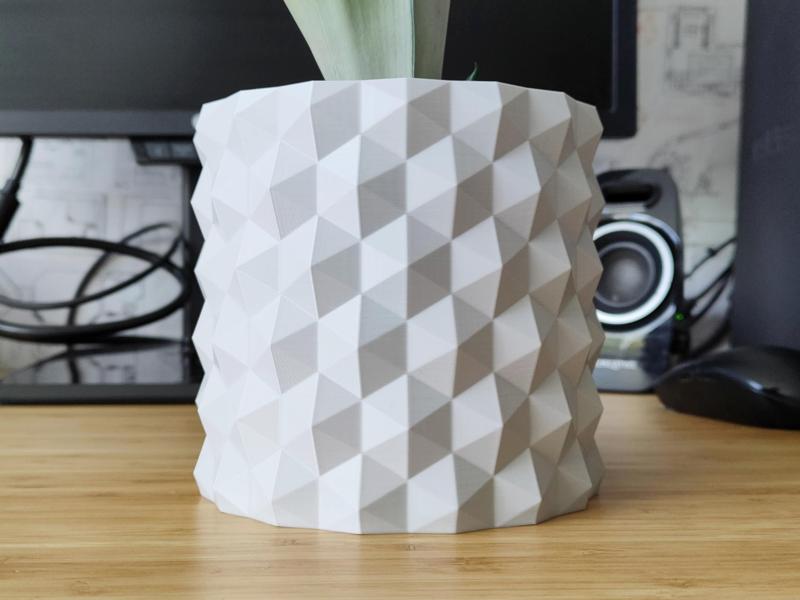 Hexagonal Plant pot and Planter - Vase mode design