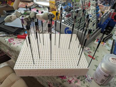 Parametric Gunpla Paint Stick/Clip Holder - Gridfinity Refined
