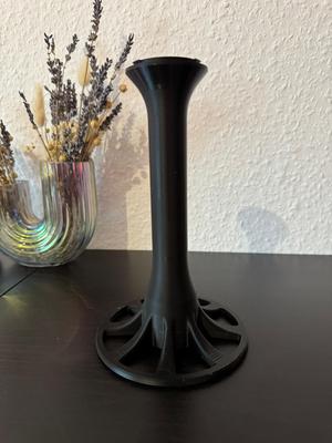 Moss pole stand
