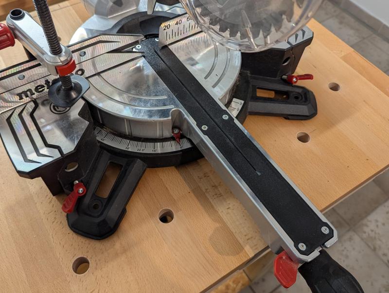 Metabo KGS 216 M Zero clearance insert