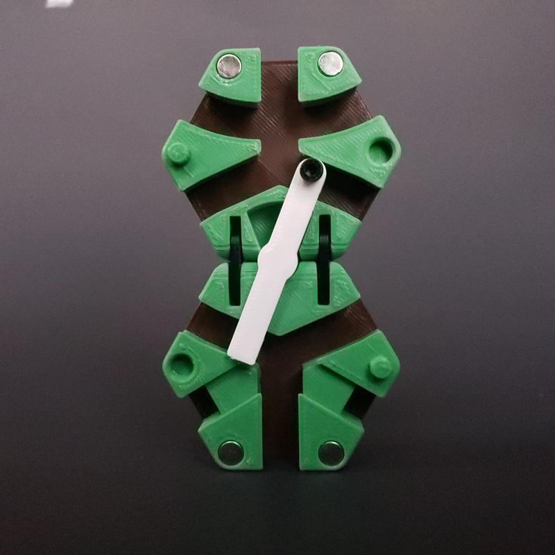 Hextraction Folding Latch Tile