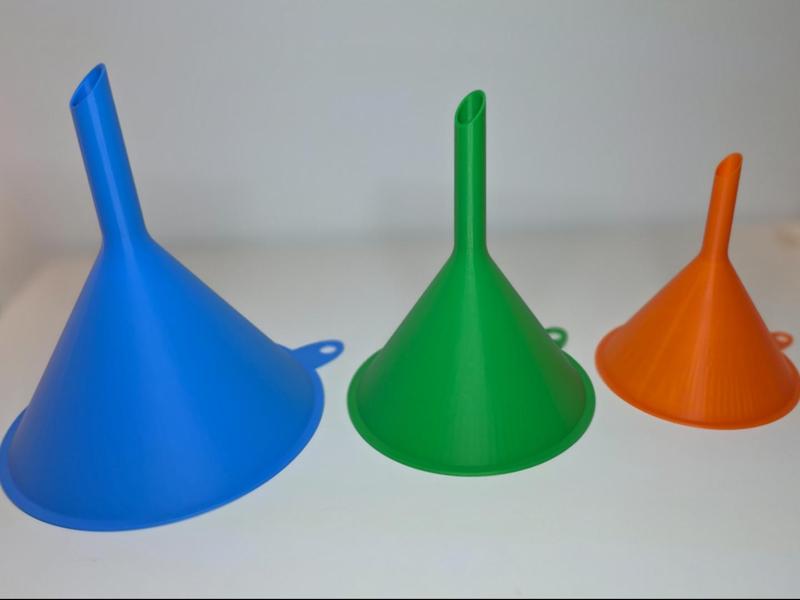 Funnels in 3 sizes (150, 125 and 100mm)