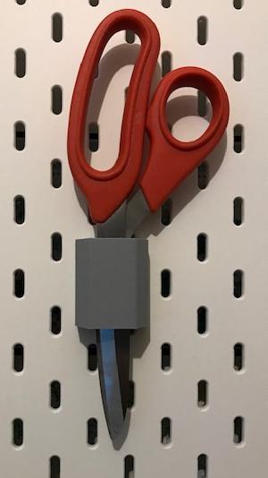 Skadis mount for Wiss 812 scissors