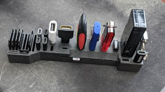 Multipurpose Holder [USB-A, USB-C, HDMI Type D, SD, MicroSD]