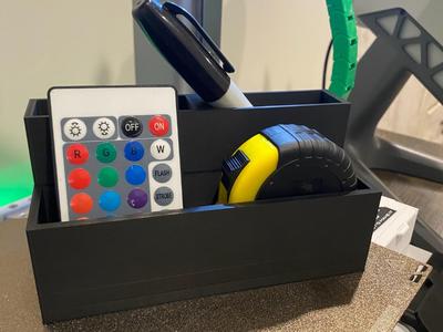 Pen holder