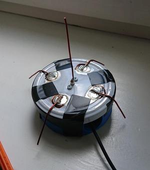 Stand for ADSB antenna made from jar lid