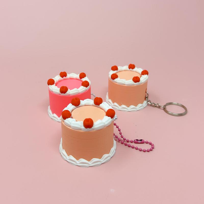 Vintage Cake Fidget Clicker Keychain – Fun, Kitsch, Retro, No AMS Required
