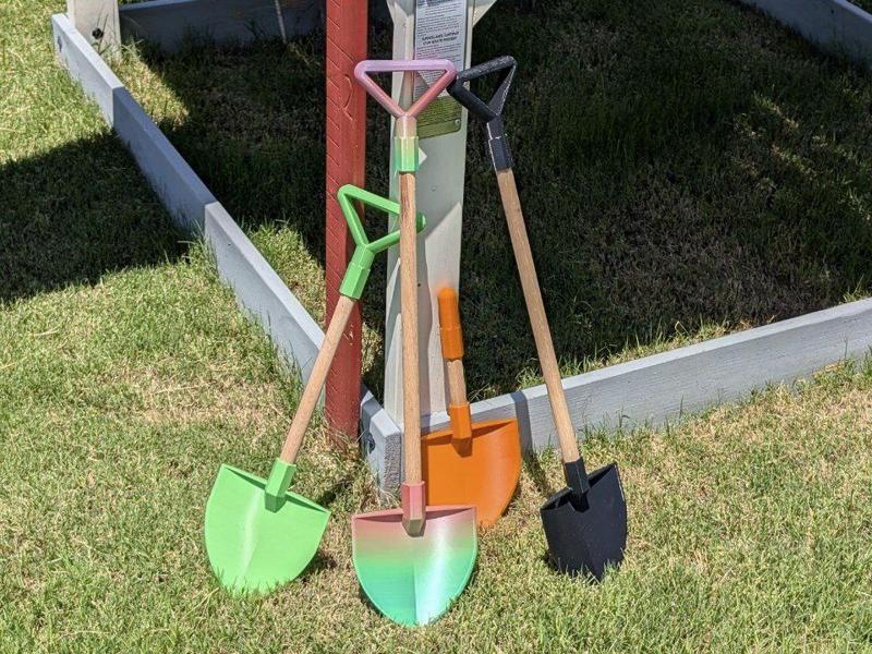 Modular Shovel Set for Sand and Dirt