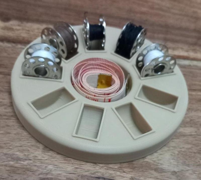 Bobbin holder/tray