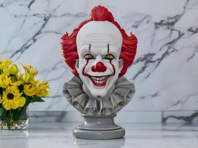 Clown Pennywise Sculpture