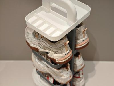 Minimalist stackable shoe rack