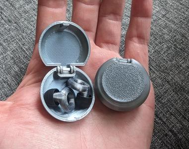 Earplug Case, Small Clamshell